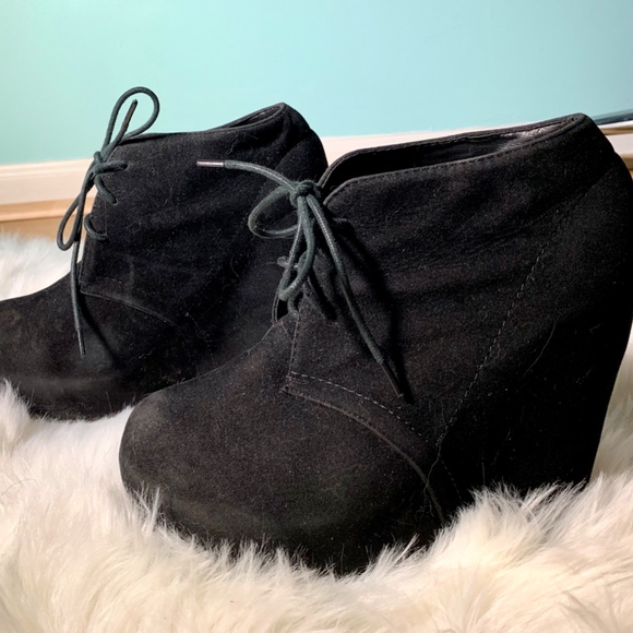 Wedged Ankle Boots - Picture 2 of 7